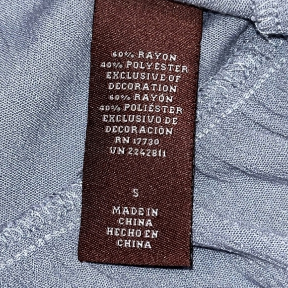 Knox Rose Blue Gray Long Sleeve Embroidered Peplum Top Size Small - Picture 9 of 9